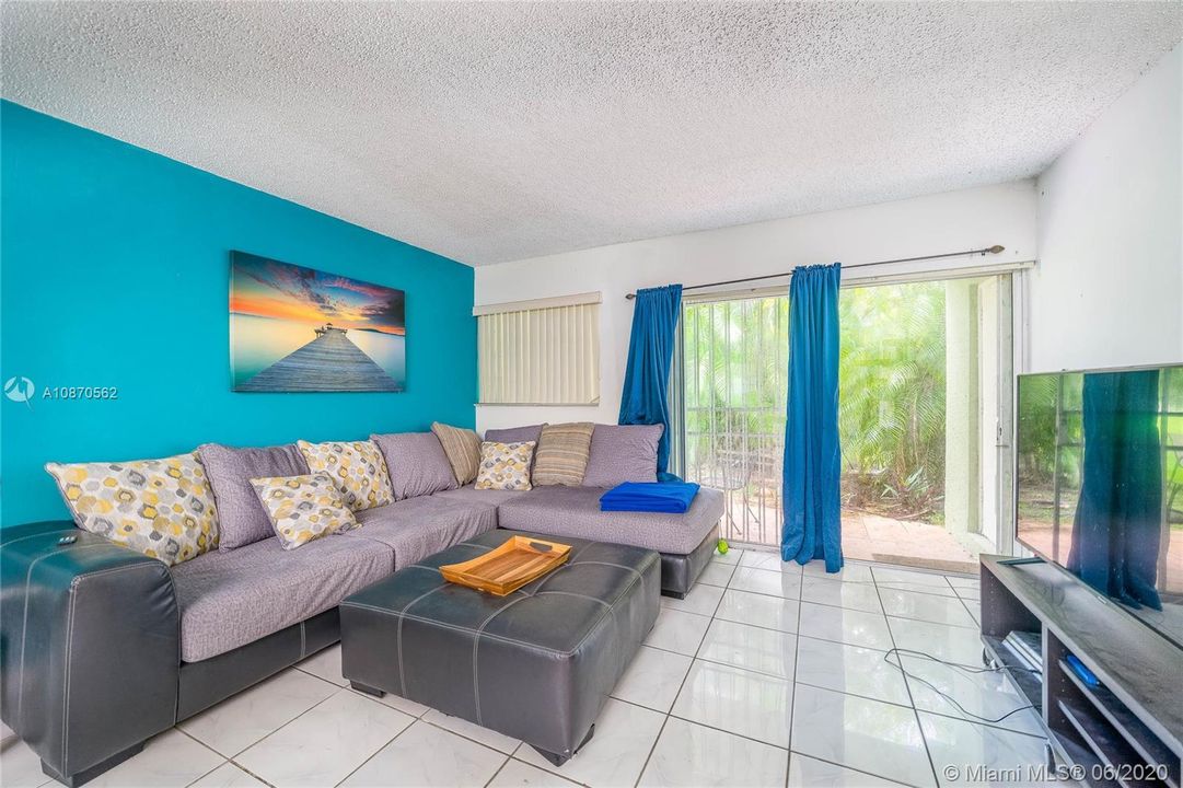 Recently Sold: $199,500 (2 beds, 2 baths, 1009 Square Feet)