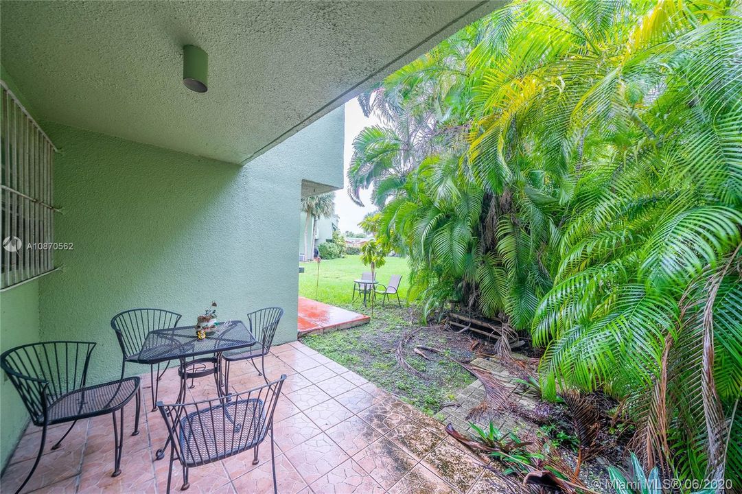 Recently Sold: $199,500 (2 beds, 2 baths, 1009 Square Feet)