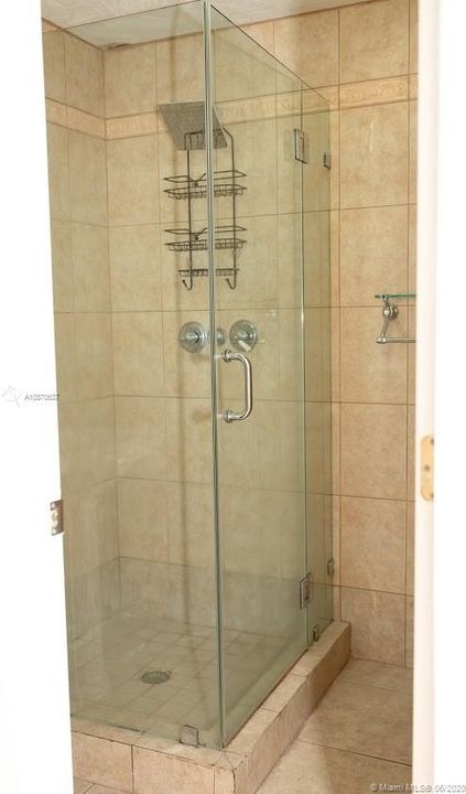 Vendido Recientemente: $489,000 (3 camas, 2 baños, 1296 Pies cuadrados)