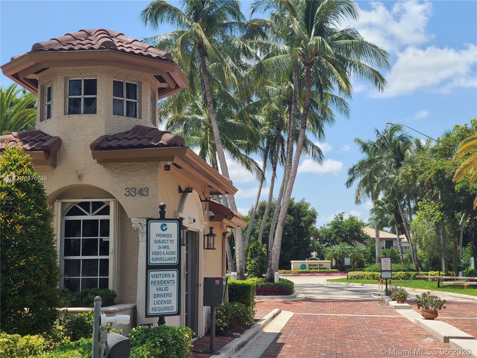 Recently Rented: $3,700 (4 beds, 2 baths, 3579 Square Feet)