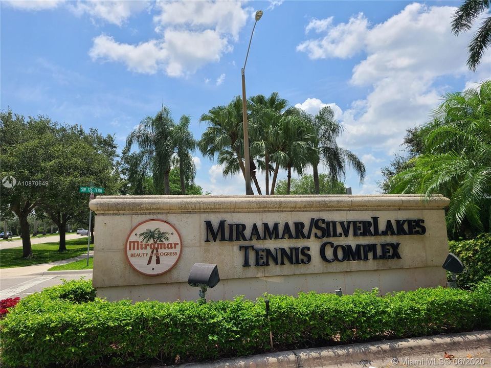 Recently Rented: $3,700 (4 beds, 2 baths, 3579 Square Feet)