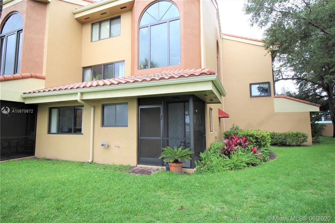 Vendido Recientemente: $195,000 (2 camas, 1 baños, 850 Pies cuadrados)