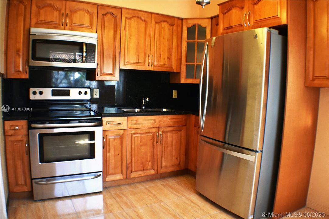 最近租的: $1,750 (2 贝兹, 2 浴室, 2797 平方英尺)