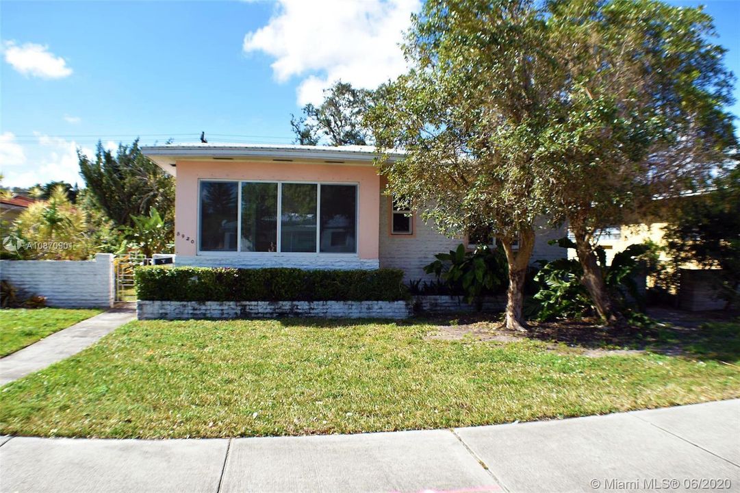 最近租的: $1,750 (2 贝兹, 2 浴室, 2797 平方英尺)