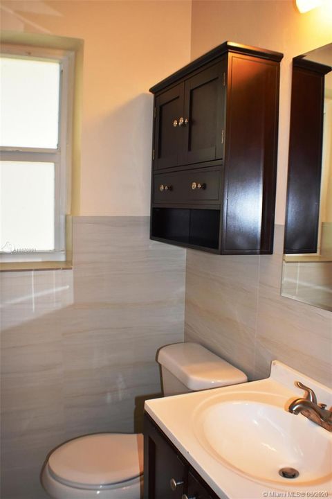 最近租的: $1,750 (2 贝兹, 2 浴室, 2797 平方英尺)