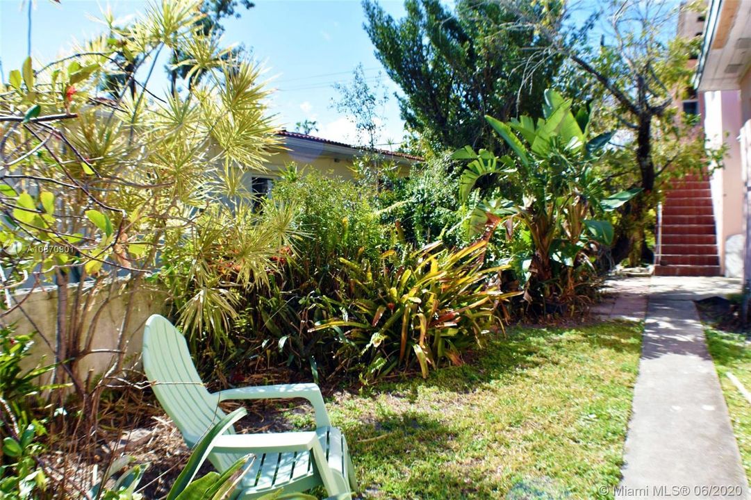 最近租的: $1,750 (2 贝兹, 2 浴室, 2797 平方英尺)