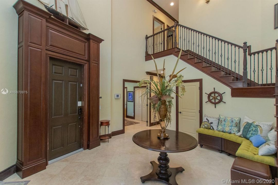Recently Sold: $1,795,000 (4 beds, 3 baths, 4262 Square Feet)