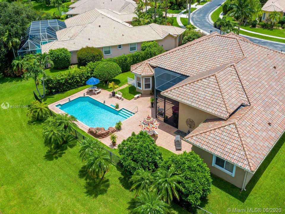 Recently Sold: $819,990 (5 beds, 3 baths, 3684 Square Feet)
