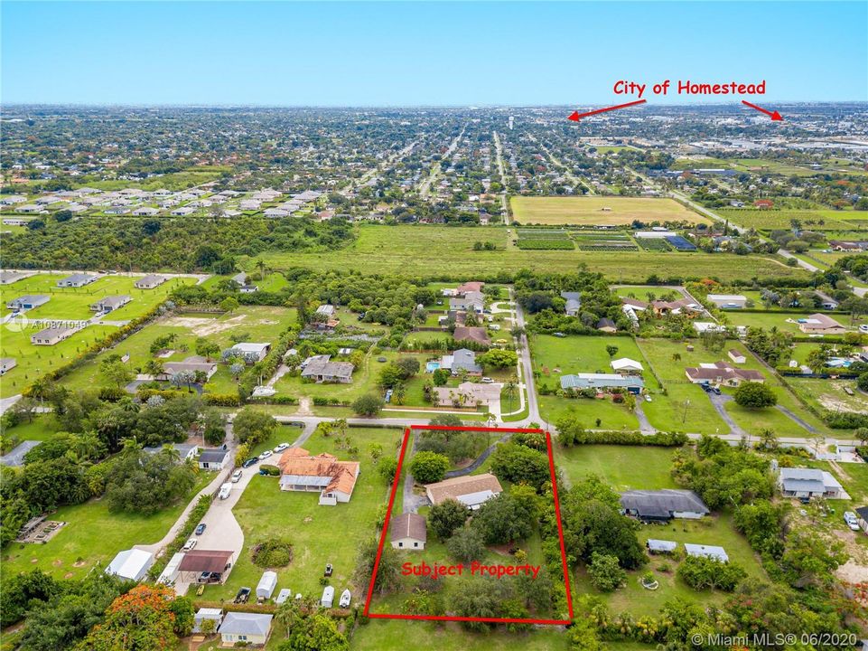Location of property near Homestead shopping district.