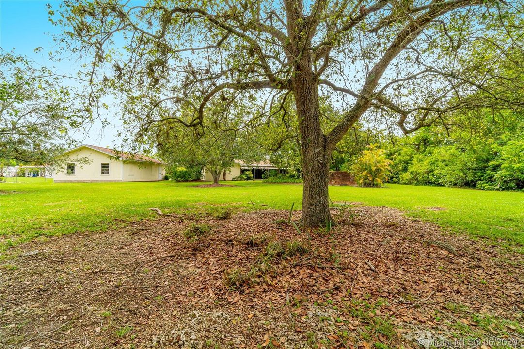 Vendido Recientemente: $489,900 (3 camas, 2 baños, 2270 Pies cuadrados)