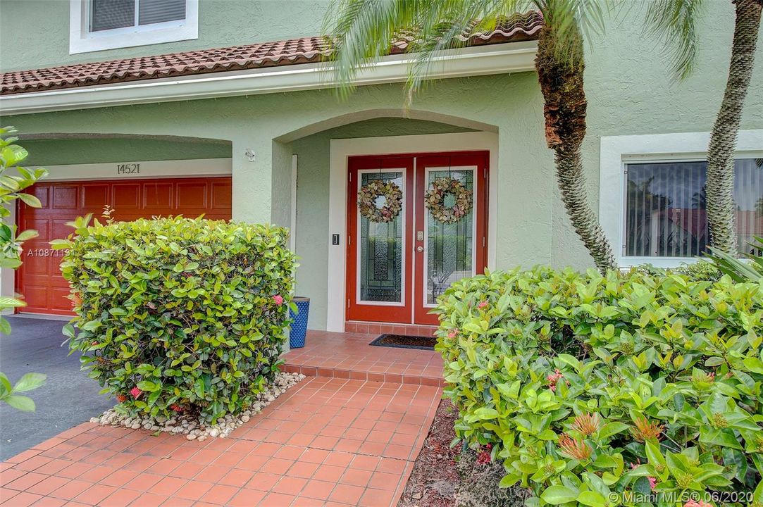 Recently Sold: $530,000 (5 beds, 2 baths, 2800 Square Feet)