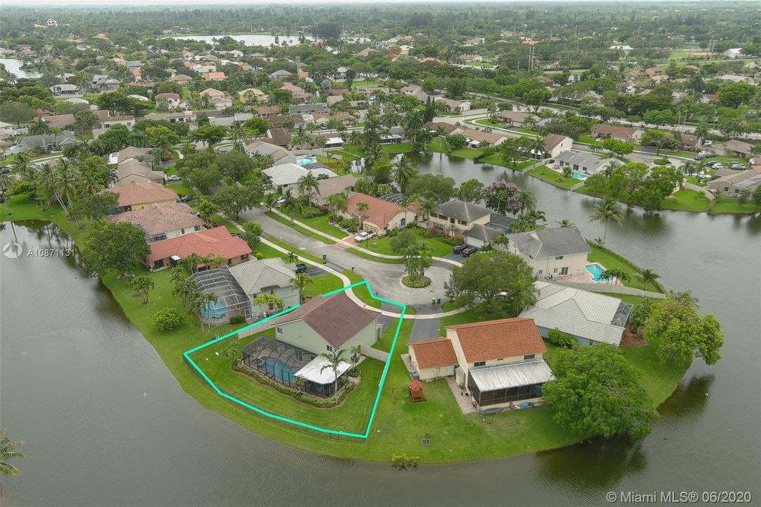 Recently Sold: $530,000 (5 beds, 2 baths, 2800 Square Feet)