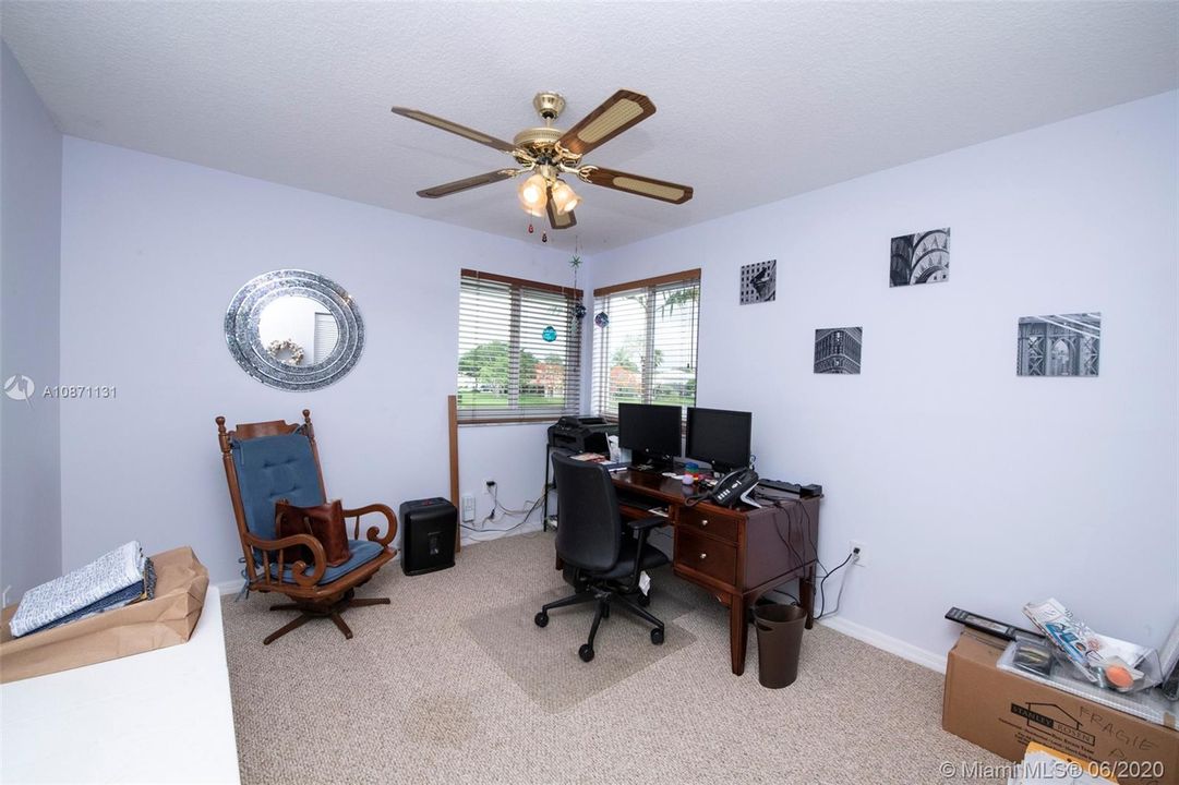 Recently Sold: $530,000 (5 beds, 2 baths, 2800 Square Feet)
