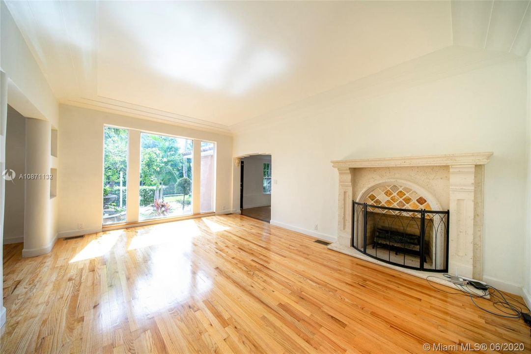 Recently Sold: $1,150,000 (5 beds, 4 baths, 2793 Square Feet)