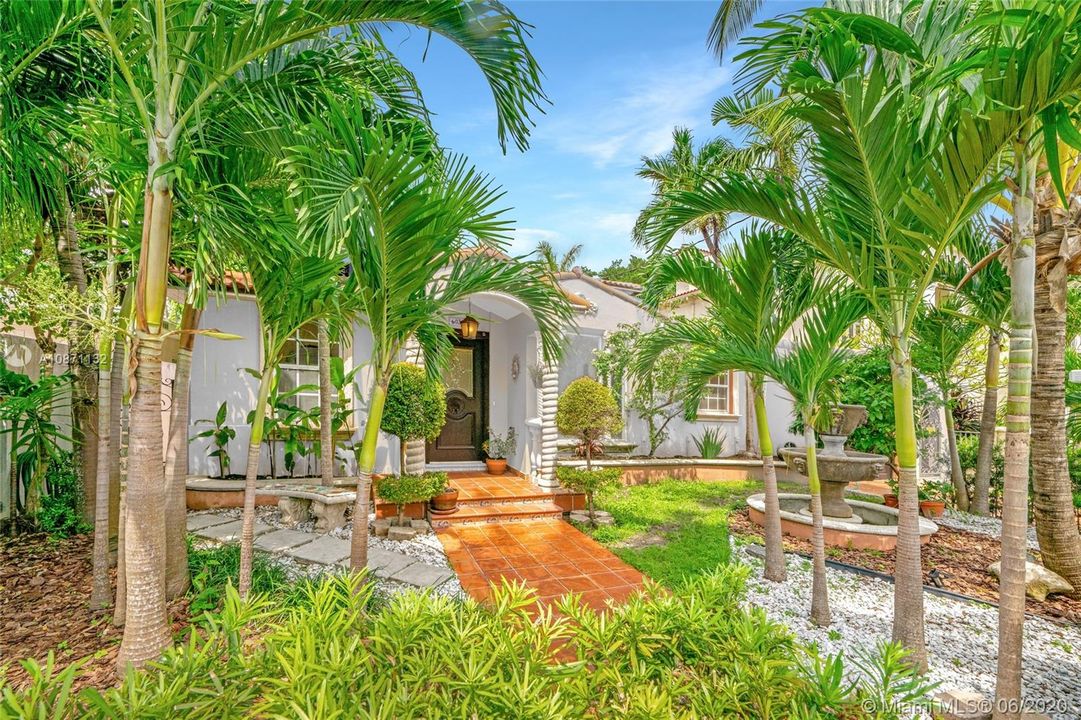 Recently Sold: $1,150,000 (5 beds, 4 baths, 2793 Square Feet)