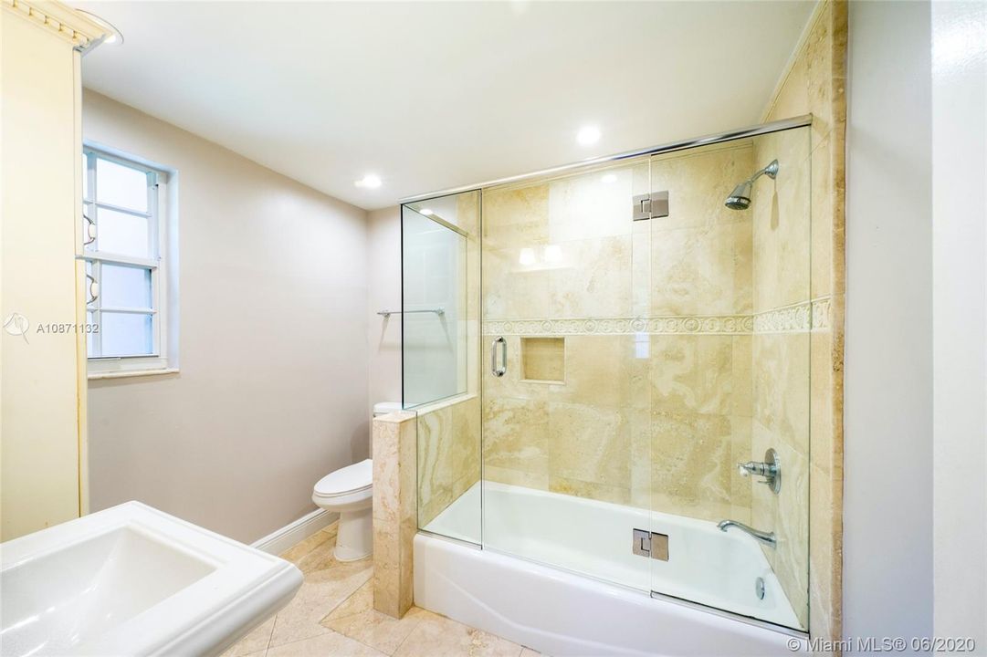 Recently Sold: $1,150,000 (5 beds, 4 baths, 2793 Square Feet)