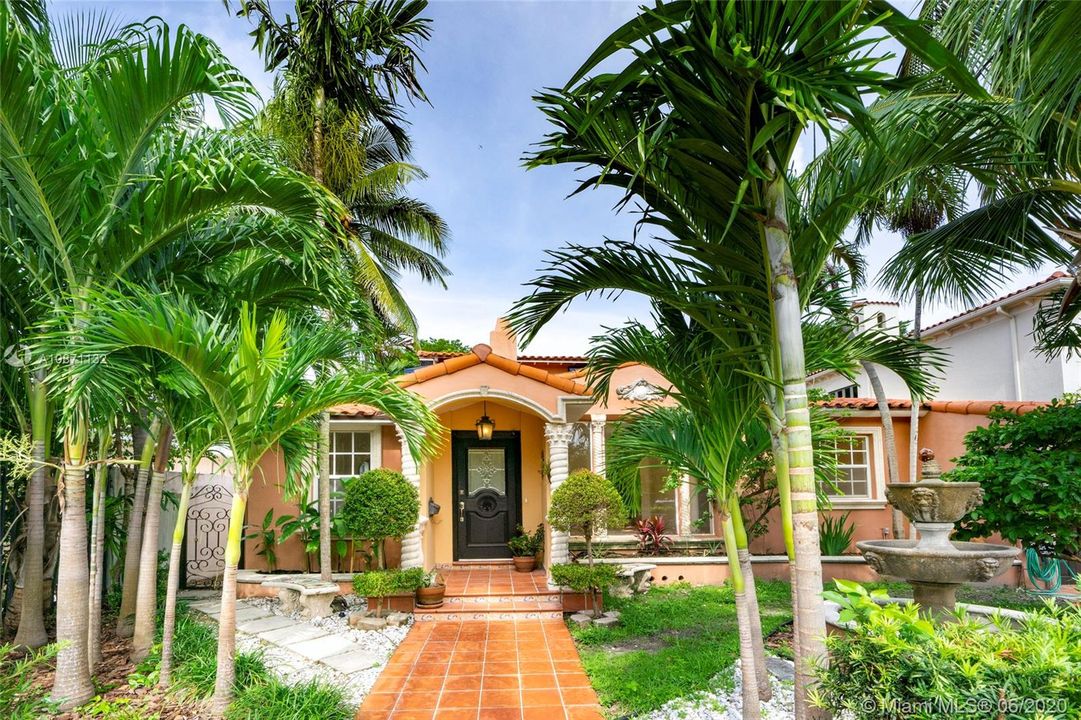 Recently Sold: $1,150,000 (5 beds, 4 baths, 2793 Square Feet)