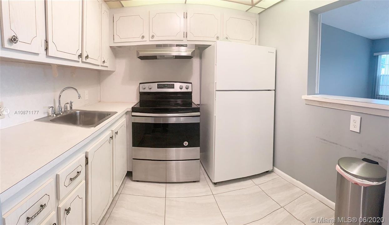 Vendido Recientemente: $49,900 (1 camas, 1 baños, 601 Pies cuadrados)