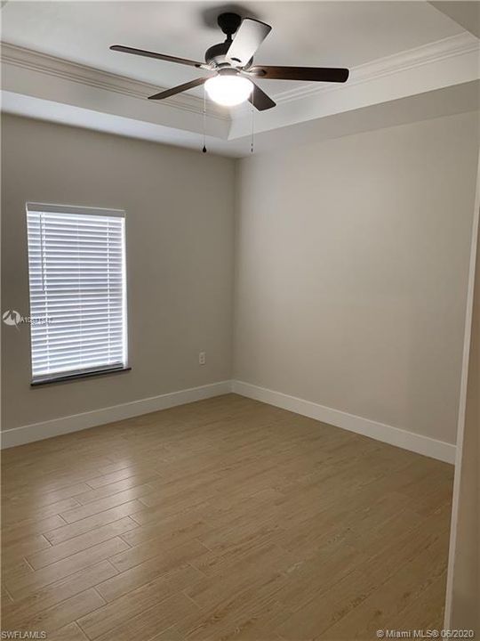 Vendido Recientemente: $289,000 (4 camas, 2 baños, 2185 Pies cuadrados)