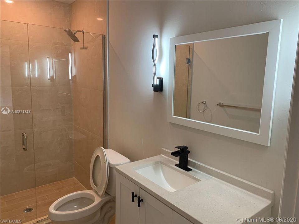 Vendido Recientemente: $289,000 (4 camas, 2 baños, 2185 Pies cuadrados)