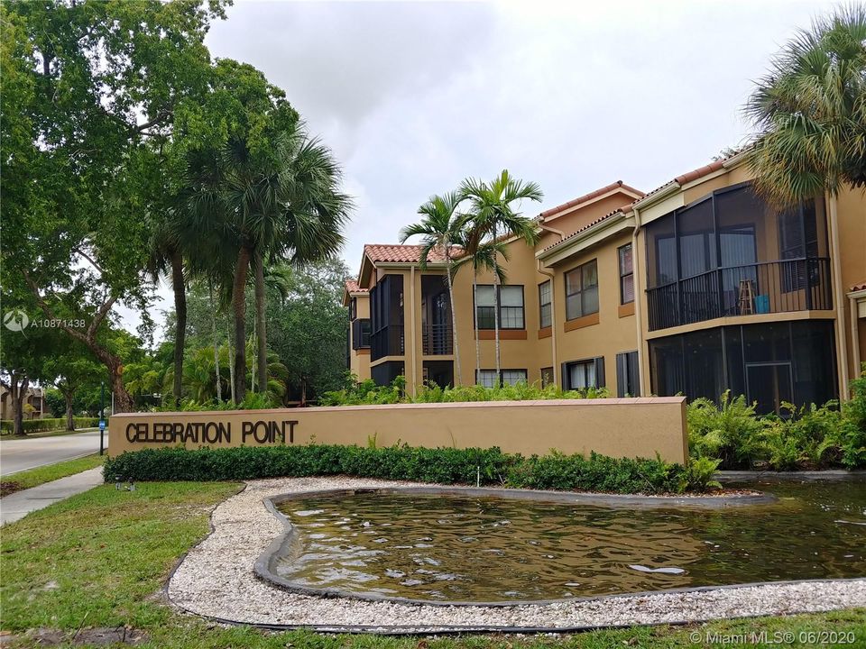 Vendido Recientemente: $189,000 (2 camas, 2 baños, 850 Pies cuadrados)