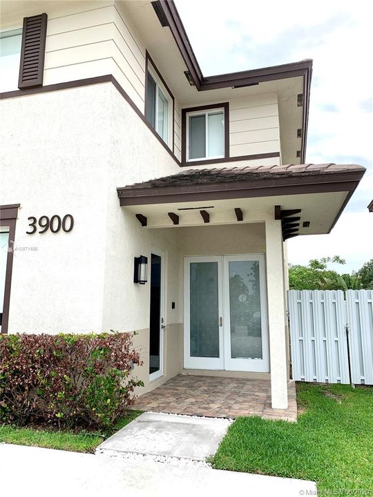 FRONT ENTRY