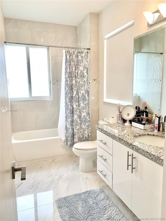 2nd floor full-bath
