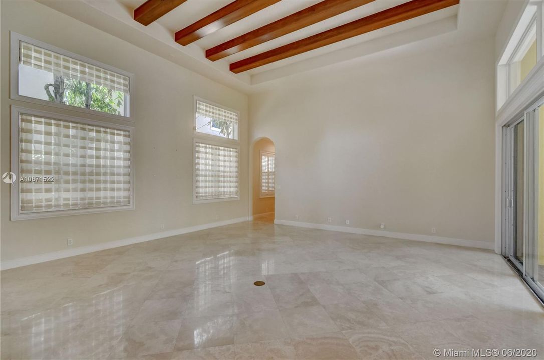 Recently Sold: $1,395,000 (4 beds, 3 baths, 4102 Square Feet)