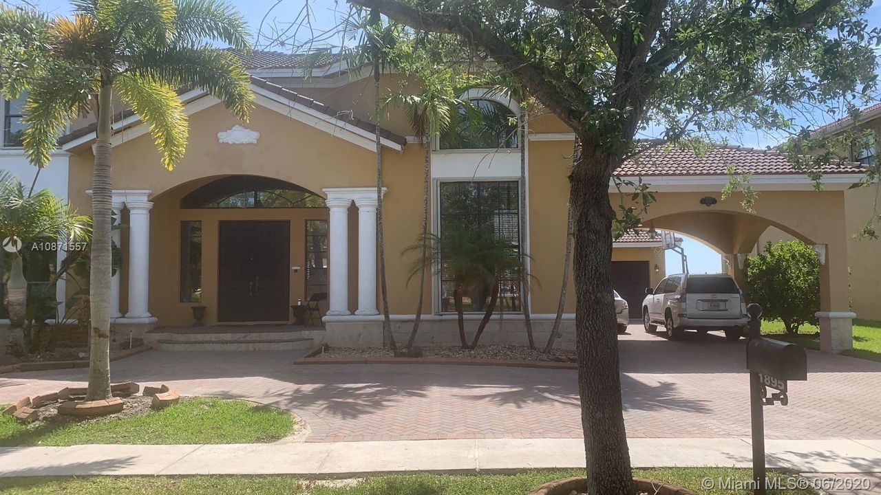 Recently Rented: $4,588 (5 beds, 4 baths, 4168 Square Feet)