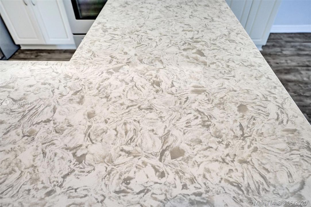 最近售出: $270,000 (3 贝兹, 2 浴室, 1670 平方英尺)