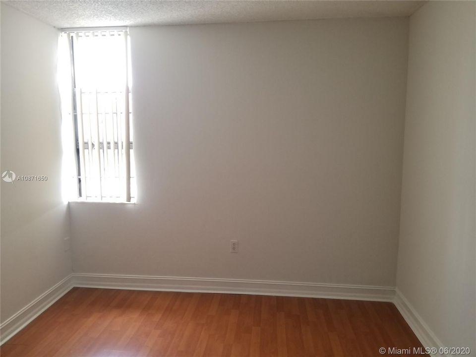 Vendido Recientemente: $164,900 (2 camas, 2 baños, 867 Pies cuadrados)