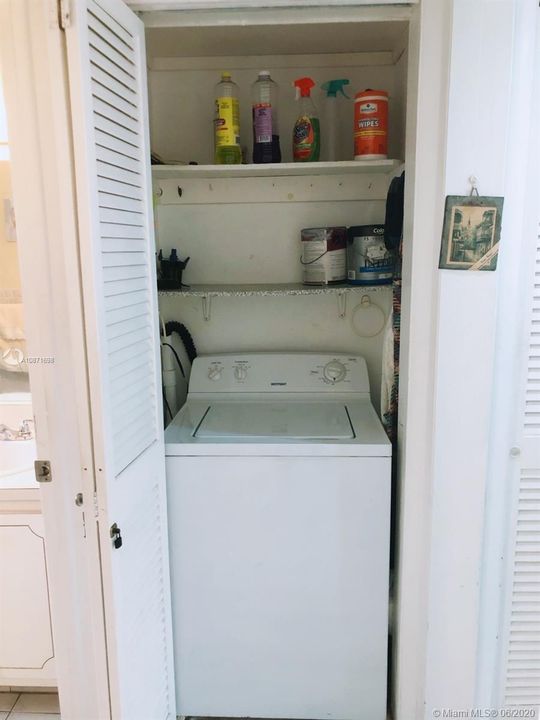 Recently Sold: $47,499 (1 beds, 1 baths, 730 Square Feet)