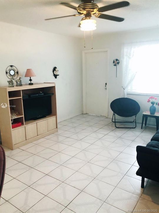 Recently Sold: $47,499 (1 beds, 1 baths, 730 Square Feet)