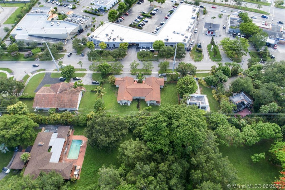 aerial- walk to restaurant- shopping