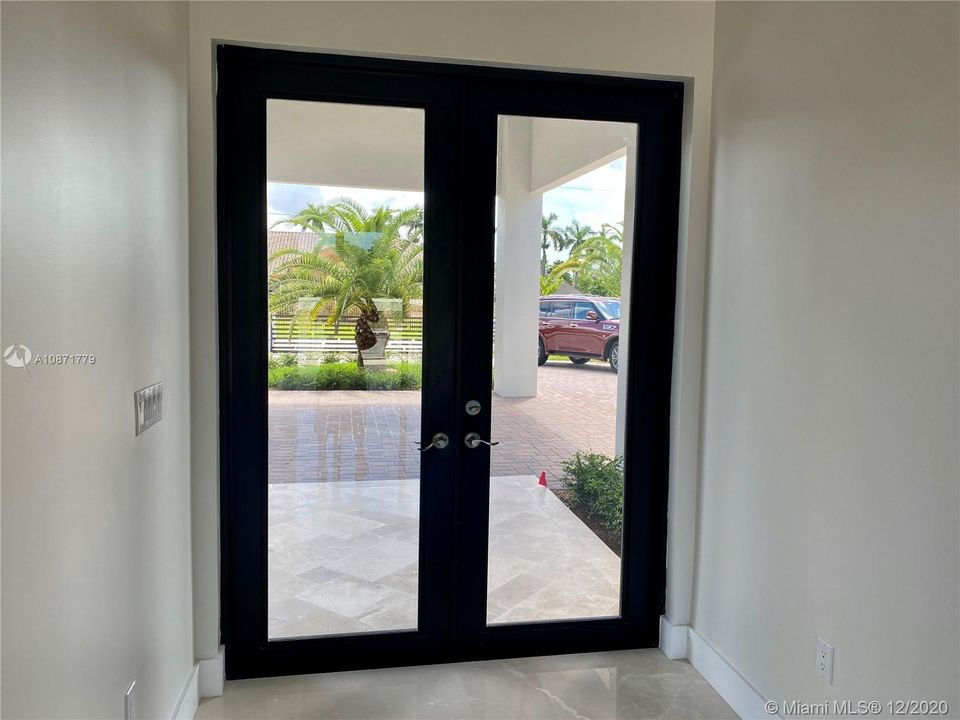 Vendido Recientemente: $2,099,000 (5 camas, 6 baños, 3919 Pies cuadrados)