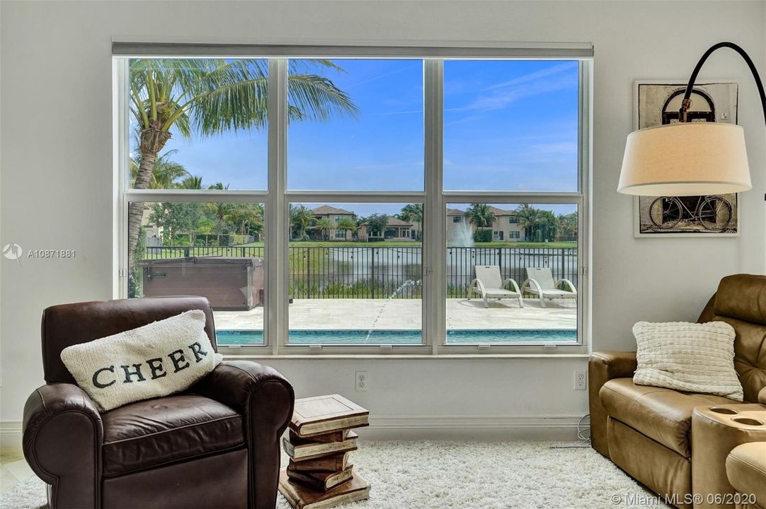 Vendido Recientemente: $929,000 (4 camas, 4 baños, 3537 Pies cuadrados)