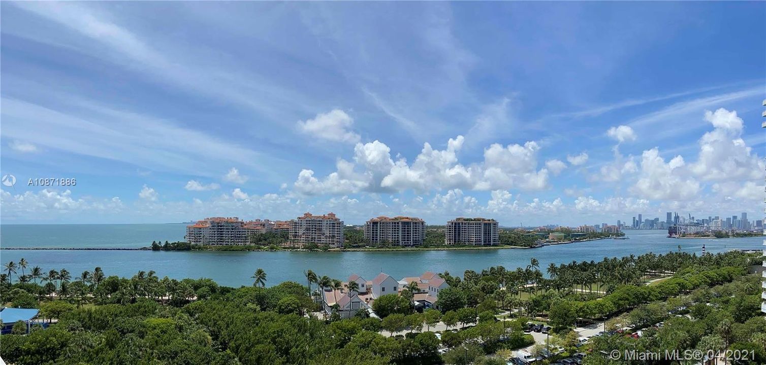 Recently Sold: $2,250,000 (1 beds, 1 baths, 1201 Square Feet)