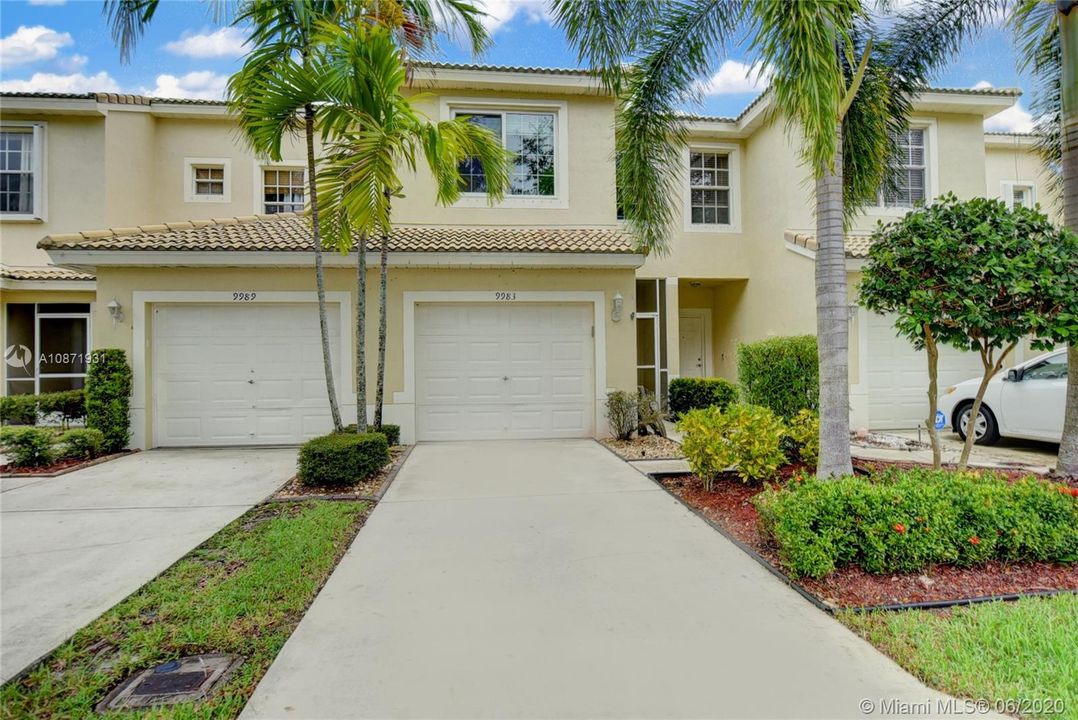 Recently Sold: $270,000 (3 beds, 2 baths, 1570 Square Feet)