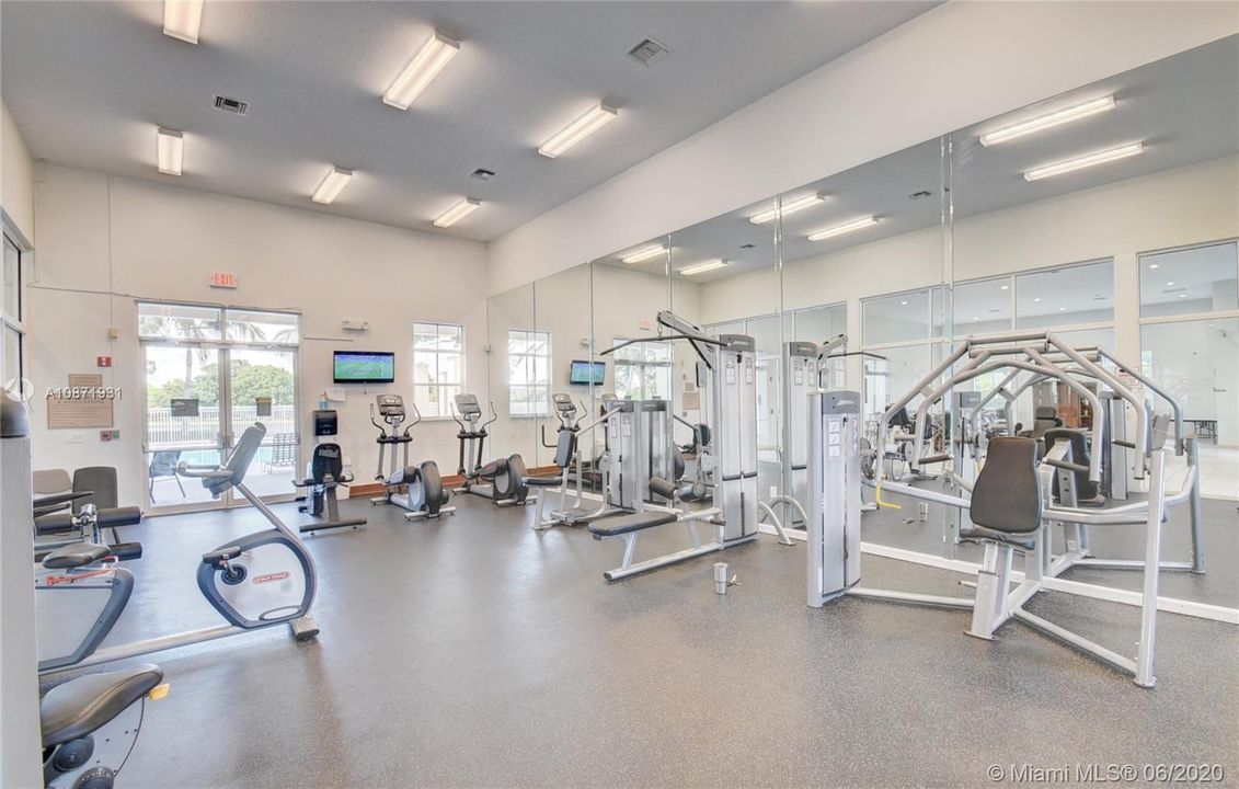 Recently Sold: $270,000 (3 beds, 2 baths, 1570 Square Feet)