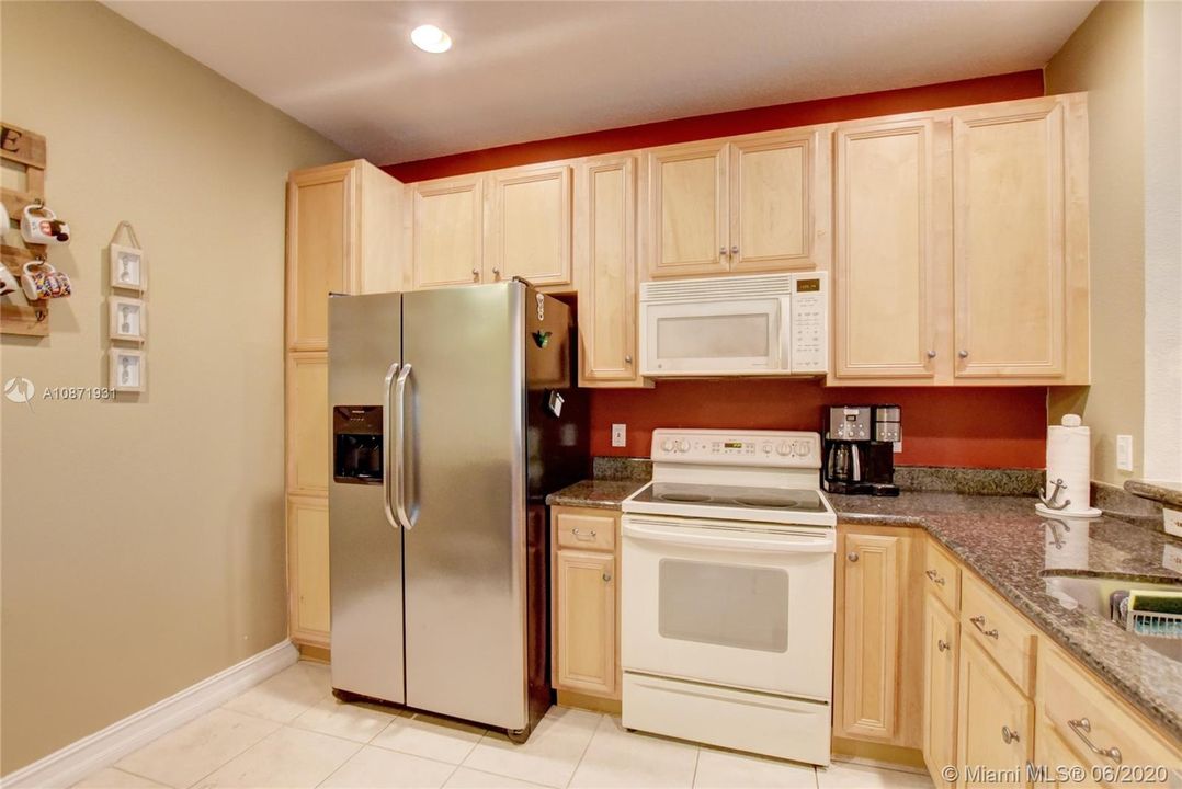 Recently Sold: $270,000 (3 beds, 2 baths, 1570 Square Feet)
