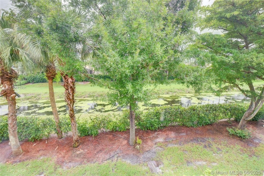 Recently Sold: $270,000 (3 beds, 2 baths, 1570 Square Feet)
