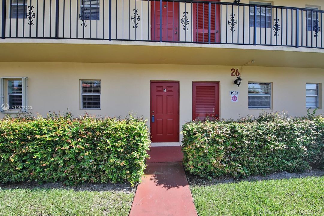 Recently Sold: $79,900 (1 beds, 1 baths, 699 Square Feet)