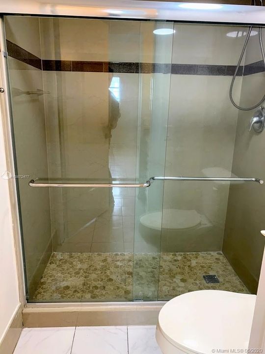 Recently Sold: $199,000 (2 beds, 2 baths, 702 Square Feet)