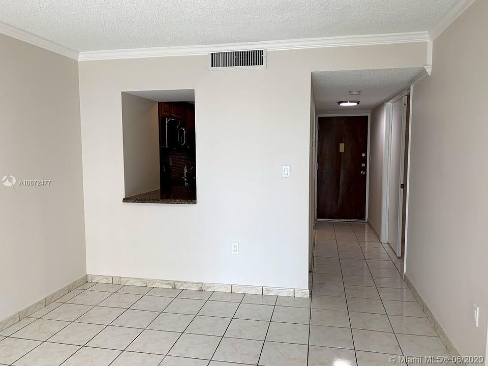 Recently Sold: $199,000 (2 beds, 2 baths, 702 Square Feet)