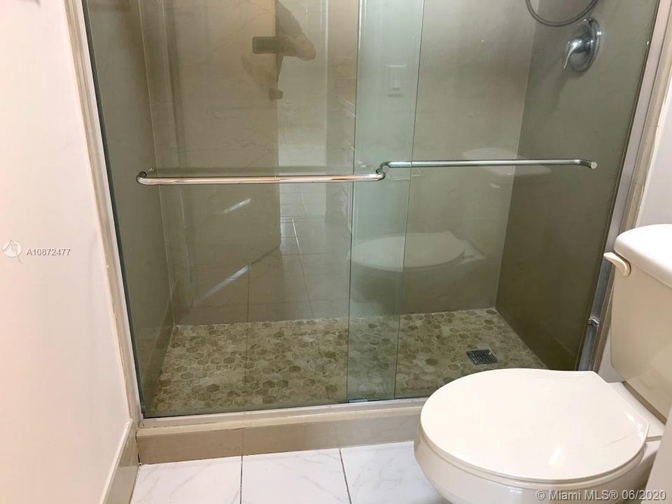Recently Sold: $199,000 (2 beds, 2 baths, 702 Square Feet)