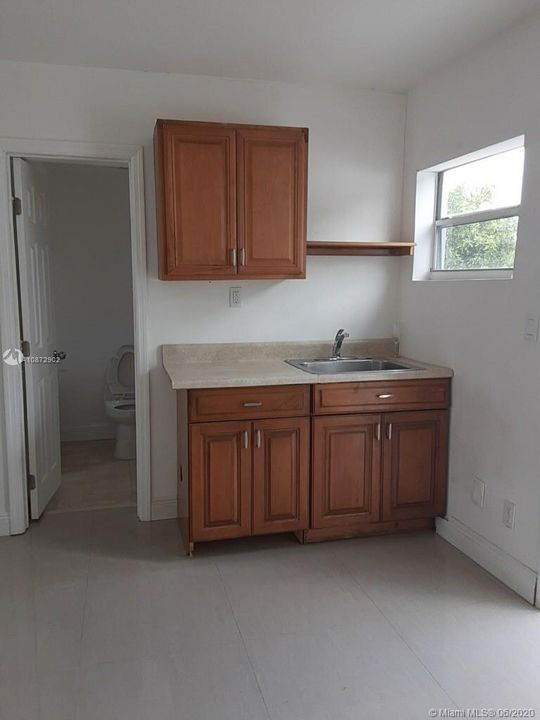 Recently Rented: $700 (1 beds, 1 baths, 1092 Square Feet)