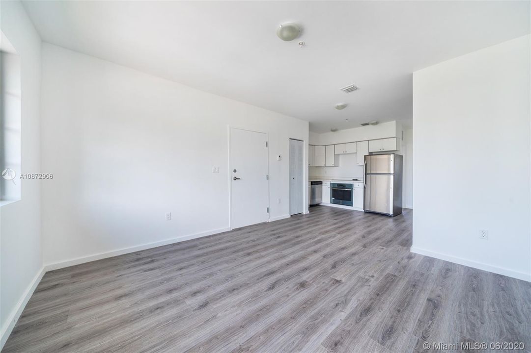 Recently Sold: $195,000 (1 beds, 1 baths, 505 Square Feet)