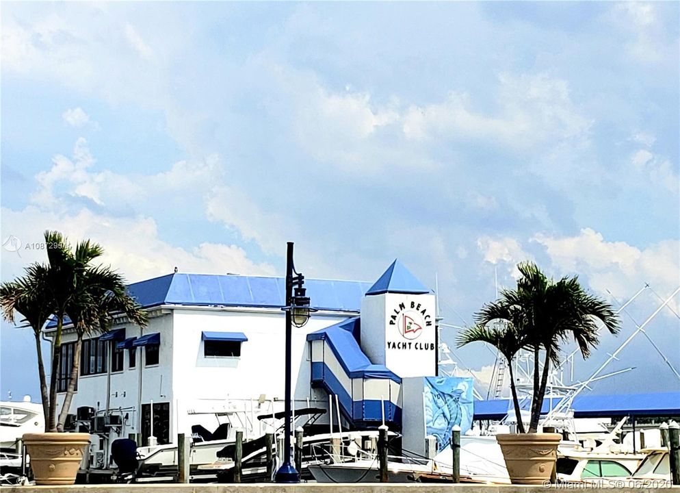 Palm Beach Yacht club