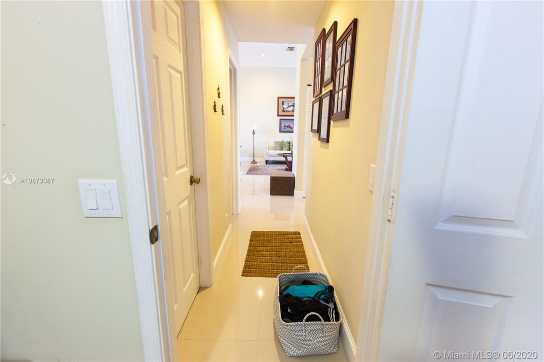 Recently Rented: $4,700 (5 beds, 3 baths, 2913 Square Feet)