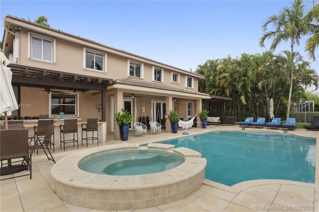 Недавно арендовано: $6,750 (5 спален, 4 ванн, 3894 Квадратных фут)